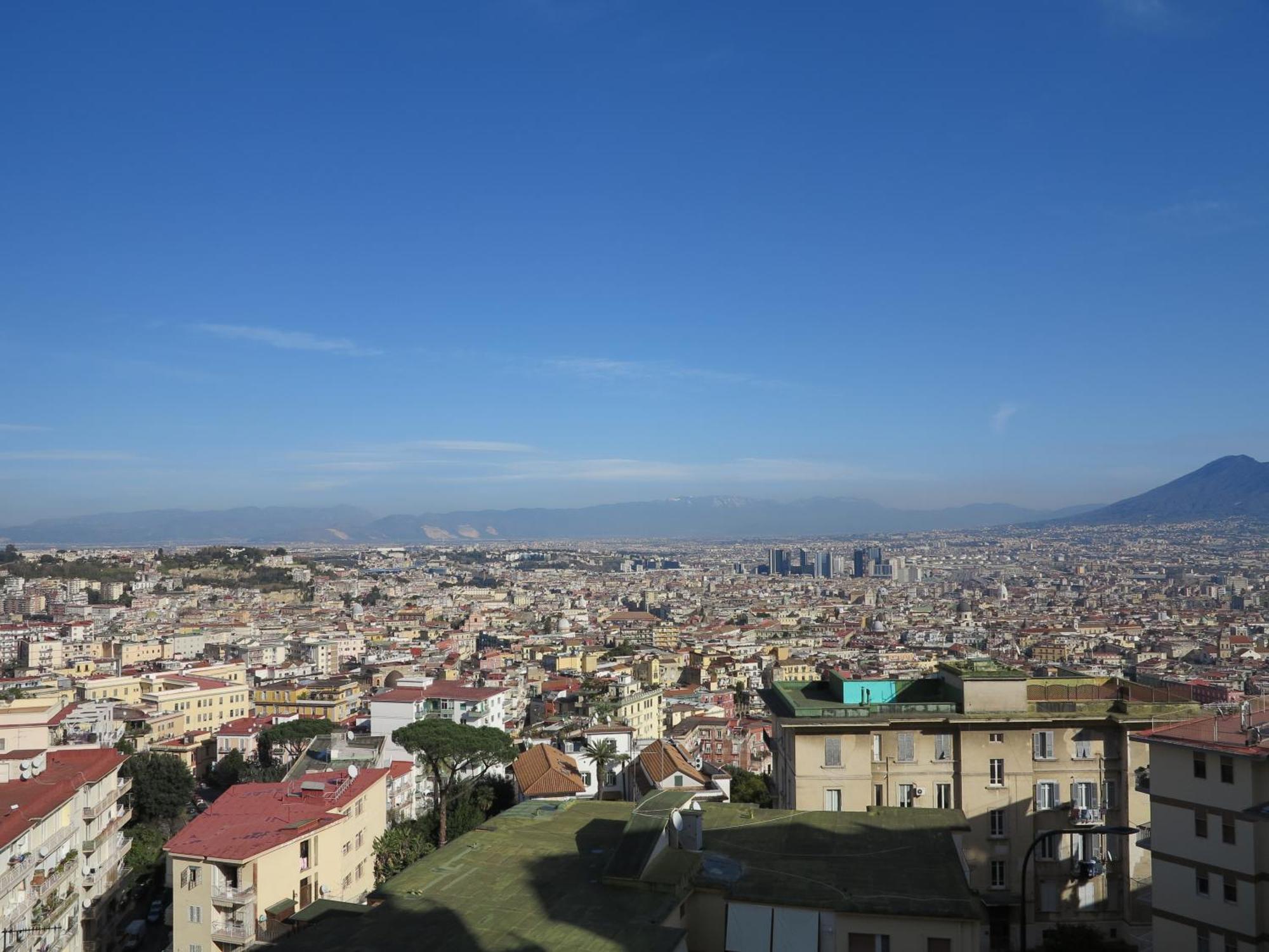 New Panoramic Apartment - Half Way Center-Vomero District Nápoly Kültér fotó